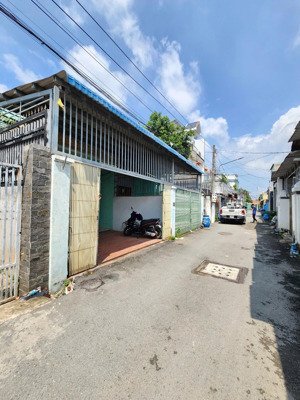 bán nhà cấp 4 (5x25m), hẻm phan đình giót p. đông hòa gần chợ dĩ an 1