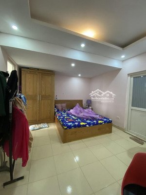 cho thuê căn hộ sân vườn sdu 143 trần phú, hà đông 70m2 + 15m2 sân vườn/2 pn/full nội thất