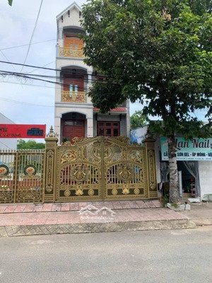bán căn nhà 2 mt đường trước sau 1 hầm trệt 2 lầu thoáng mát, kdc beconsi phường tân bình, tp dĩ an