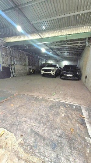 cho thuê kho xưởng 8x17m, điện 3 pha, hẻm tải 5 tấn, giá 13 triệu