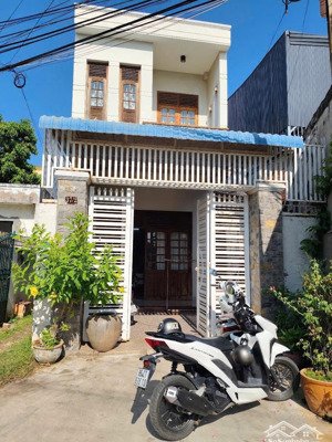 nhà ở + 130m2 odt xây dựng trọ