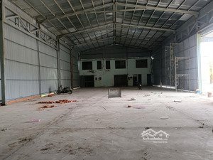 cho thuê xưởng tổng dt 2600m2 xd 1000m2 giá 60tr bình mỹ