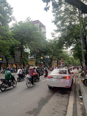bán nhà mặt phố thái hà dt 42m: mt5,7m nhà 4 tầng cũ