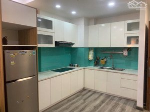 căn hộ như ảnh : 13,5 triệu, 2pn 2wc full nt, căn góc, 90m2. cho thuê chcc mỹ phú, quận 7