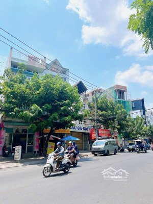 mặt tiền kinh doanh đường trần thái tông p.15 q.tân binh. dt 6,5m x 28m. giá tốt 21,5 tỷ tl