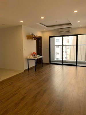 chính chủ cho thuê căn hộ 74m2 tòa mới 60 nguyễn đức cảnh, nội thất cơ bản chưa có bếp, giá 9 tr/th