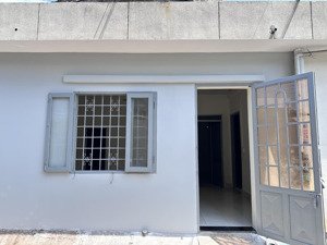 cho thuê nhà cấp 4 đc: số 8 lương văn nho, p9, tp vũng tàu ( đối diện sân bay)