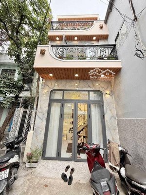 bán gấp nhà quận 1, đường nguyễn văn nguyễn. diện tích: 38m2, gần chợ tân định