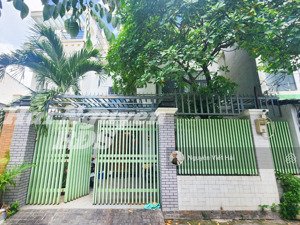 biệt thự mini hẻm xe hơi đường nguyễn thị thập, p.tân phú, quận 7 - xe hơi đậu trong nhà