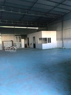 12 triệu/tháng - cho thuê kho xưởng 300m2 mặt tiền đường tam đa đường rộng 12m