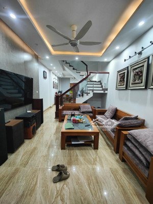 mễ trì- ngõ nông - 55m - 12 tỷ - nhà tuyệt đẹp - nội thất xịn - 20m ra ôtô, kinh doanh -