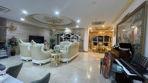 bán gấp penhouse the everrich, quận 11, 560m2, 4pn, có hồ bơi riêng, có sổ hồng, giá bán: 24.5 tỷ