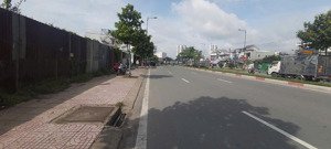 chủ ngộp bán nhanh 2000m2 đất mặt tiền phạm văn đồng- 29x65m đã có gpxd 3 hầm 30 tầng chỉ 135 tỷ tl