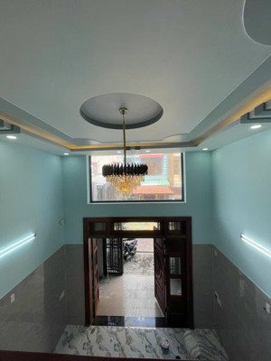 nhà mới đẹp dọn ở ngay quang trung, 5 tầng, chưa tới 9 tỷ