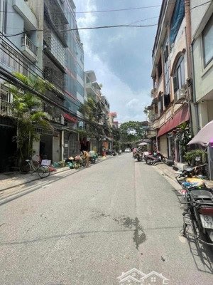 bán nhà mặt phố vương thừa vũ,thanh xuân,81m sổ xây dựng 55m, 4 tầng,4 ngủ,vỉa hè, kinh doanh,23 tỷ