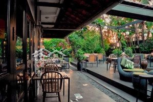 cho thuê mặt bằng rộng 1000m vị trí đẹp kinh doanh / for lease prime commercial space 1000m
