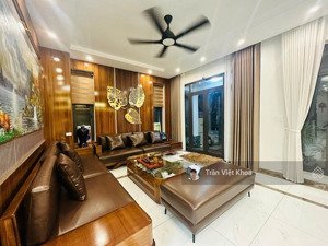 chưa kịp ở đã bán nhà 4 tầng 42,5m2 phố quốc tử giám - full nội thất xịn, giá sốc hơn 9 tỷ