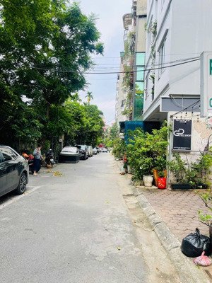 chính chủ bán nhà nguyễn phong sắc vỉa hè ô tôtránh kinh doanh 42m *4t*14.7 tỷ, đang cho thuê