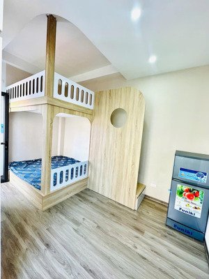 khai trương phòng studio giường tầng đội cấn mới tinh