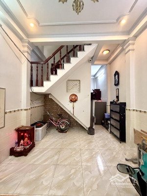 tân bình nhà 40m2 3 tầng btct hẻm nhựa ô tô đỗ cửa sổ đẹp vuông a4 4tỷ8 tl