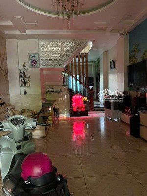 bình tân, mặt tiền nhựa kinh doanh, nhà đẹp 3 tầng, 118m2, ngang 5.2m, giá rẻ