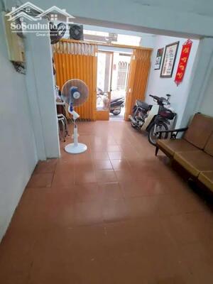 Nhà Đường Nguyễn Văn Cừ Phường 2 Quận 5.