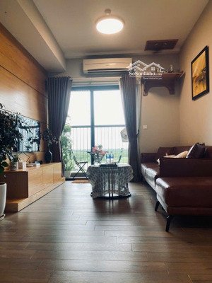 chính chủ gửi bán căn hộ view hồ thiên nga giá tốt