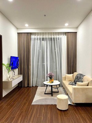 cần cho thuê gấp căn 1pn+1 full đồ xịn mịn tại tòa h2 masteri waterfront, giá chỉ 9. tr/tháng
