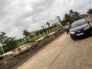 siêu phẩm nhà vườn 415m2 ngang 12,5m ( 60m2 thổ cư +355m2 đất liền kề xây được ) đg nhựa đang làm