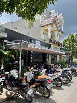 bán nhà mặt tiền kinh doanh kdc gần chợ dĩ an - siêu thị bigc go