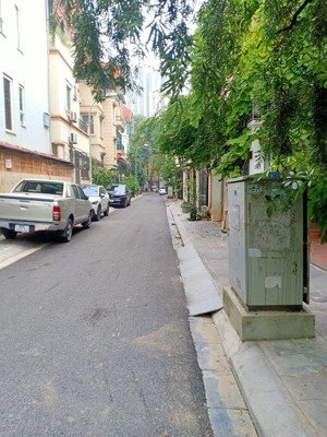 bán biệt thự kđt định công hm 120m 4 tầng hai thoáng khu vip an sinh đỉnh ở cực sướng chỉ 32.5 tỷ