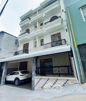 chính chủ cho thuê nhà 4 tầng đẹp đường trần phú , p.4 tp đà lạt thang máy 2 mặt đường