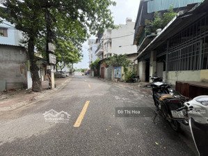 bán đất mặt phố vàng giang biên, long biên dt 75 m2 tặng nhà c4 lô góc, kinh doanh, cạnh trường học