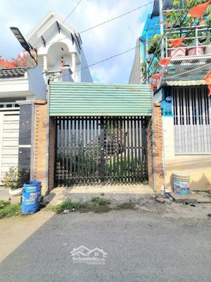 chủ ngộp kí gửi em lô đất ở lái thiêu, dt 90m2 chỉ 2tỷ450, thổ cư 100%, cách bv qt becamex chỉ 1km.