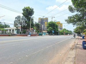 đất mặt tiền kinh doanh giáp tp thủ dầu một p. thuận giao tp. thuận an