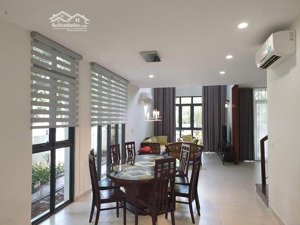 cho thuê bt view hồ đầy đủ nội thất nhà sạch đẹp giá chỉ 25 triệu tại vinhomes thăng long