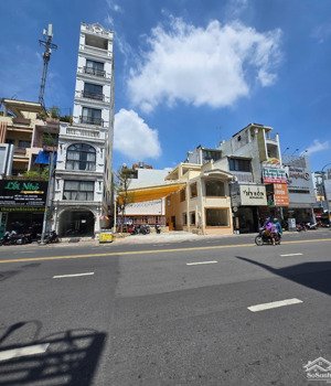 mặt tiền phan đình phùng, pn - dt 15 x 25m, 375m2 - 3 tầng - hđt 250 triệu/tháng - giá 65 tỷ