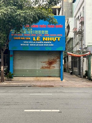 mặt tiền bạch đằng hướng sân , vị trí kinh doanh cực tốt chỉ 15 tỷ tl