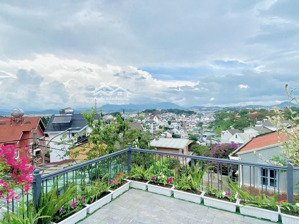 cần bán gấp nhà mới kết hợp homestay view siêu đỉnh- đà lạt