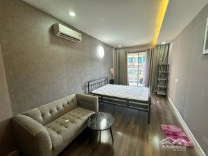 masteri millennium cho thuê studio có ban công đầy đủ nội thất