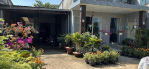 cần bán gấp nhà mặt tiền kinh doanh tại phường hàng gòn, 503 đã có 300 thổ cư