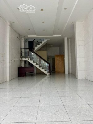 nhà mặt tiền hồng lạc gần lạc long quân hiếm có nhà 3 tầng 2 mặt thoáng giá chỉ 10.5 tỷ