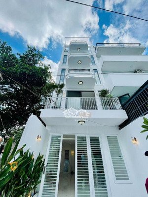 siêu phẩm nhà đẹp ngay cao đức lân,an khánh,quận 2-giá:4tỷ280/67,5m2(4,5x15) 3 lầu,4pn,5wc-sổ sẵn