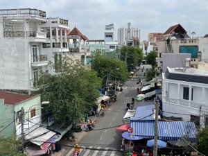 bán nhà 1t2l đường 18 ngang 8m, đang cho thuê tầng trệt và vỉa hè 24tr/th giá chỉ 14 tỷ