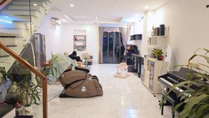 chính chủ bán nhà văn tiến dũng,dân xây 38m2, 5 tầng, lô góc,ô tô kiamorning đỗ cửa.