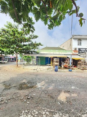 bán căn góc trường mầm non 10x30m, đường d9 kdc thuận giao kế bên chợ
