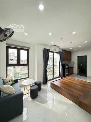 khai trương nhà mới ở đê la thành nhỏ, full nội thất như ảnh, dạng phòng 1n1k + studio