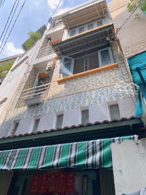 nguyễn tri phương quận 10-dt 45m2 4 tầng trước nhà 3,5, 1 sẹc và thông