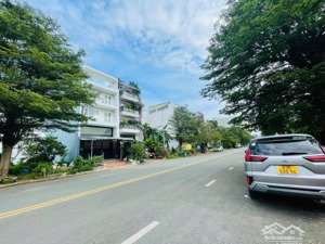 bán nhà 4 tầng - 90m2 giá 11,8tỷ. kế bên the global city cách đỗ xuân hợp 200m. hđt 15 triệu/tháng