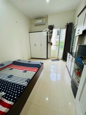 phòng trọ full nội thất quận 10 vị trí trung tâm, gần trường học, bệnh viện, chợ đi đâu cũng tiện